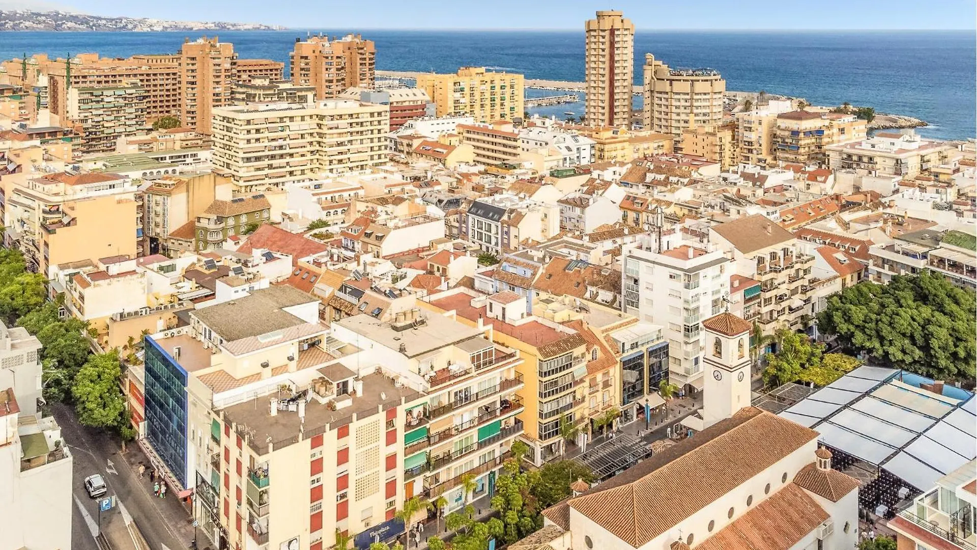Pet Friendly Apartment In Fuengirola