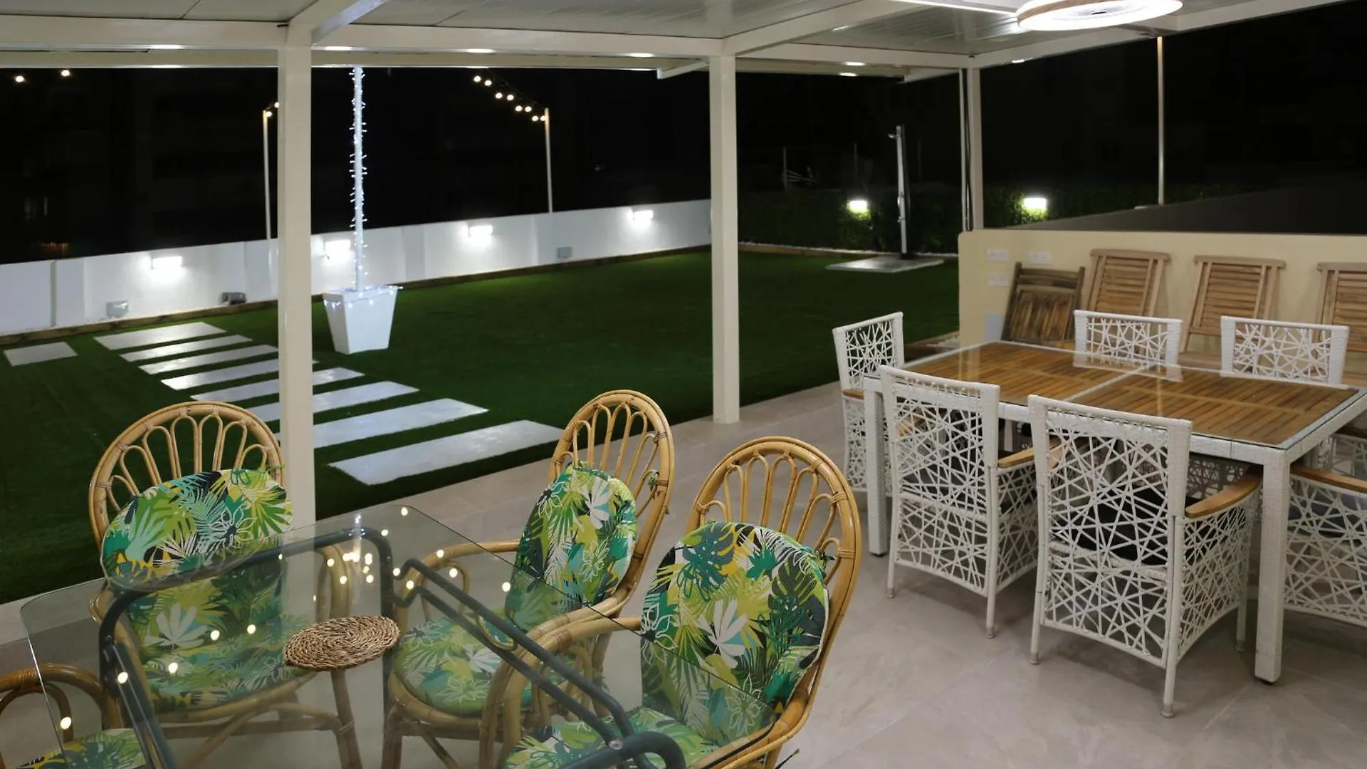 Pet Friendly Apartment In Fuengirola 0*,