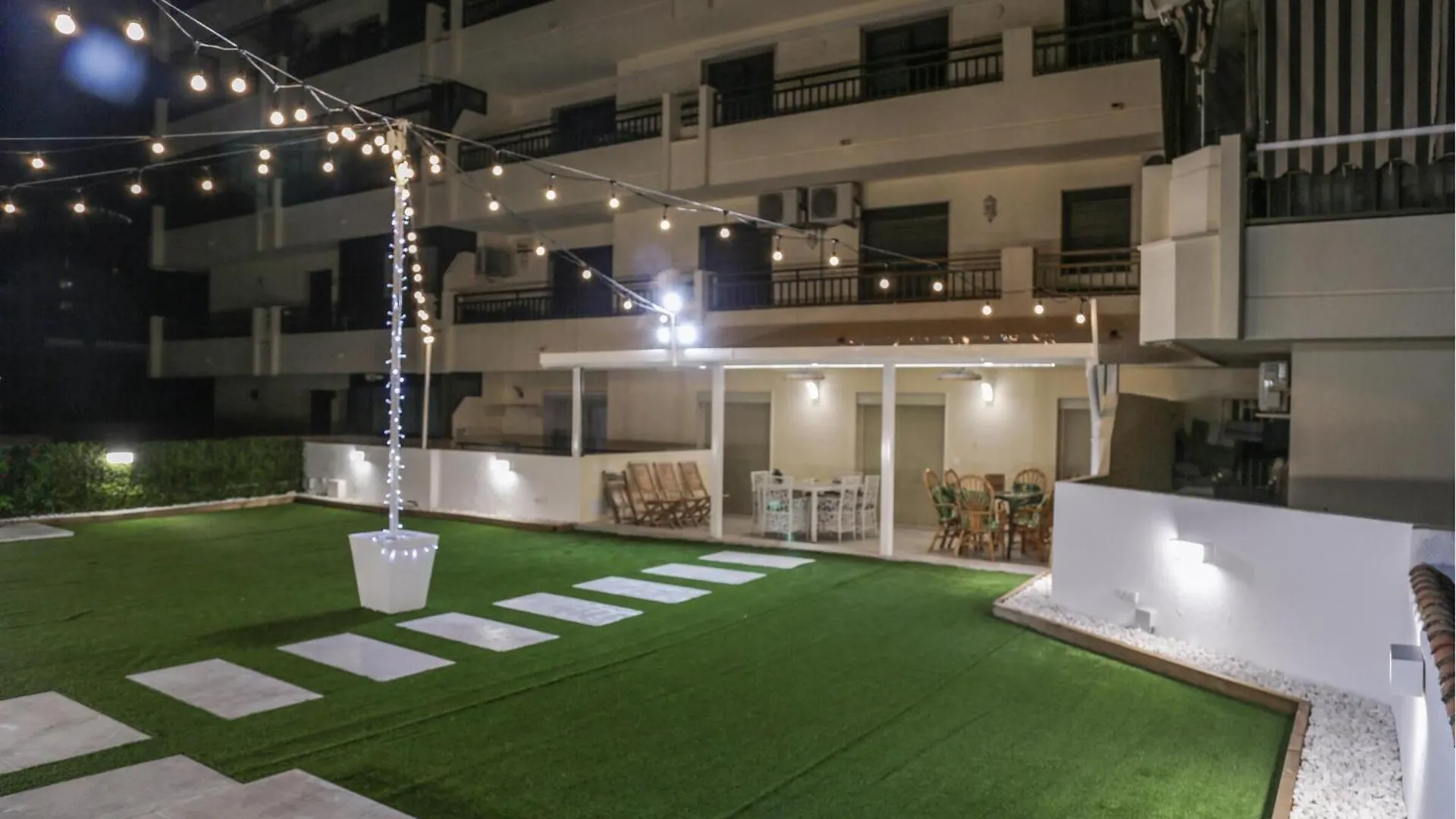 Pet Friendly Apartment In Fuengirola